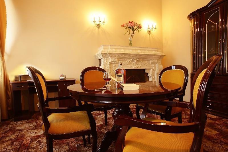 George Hotel Лвив Стая снимка