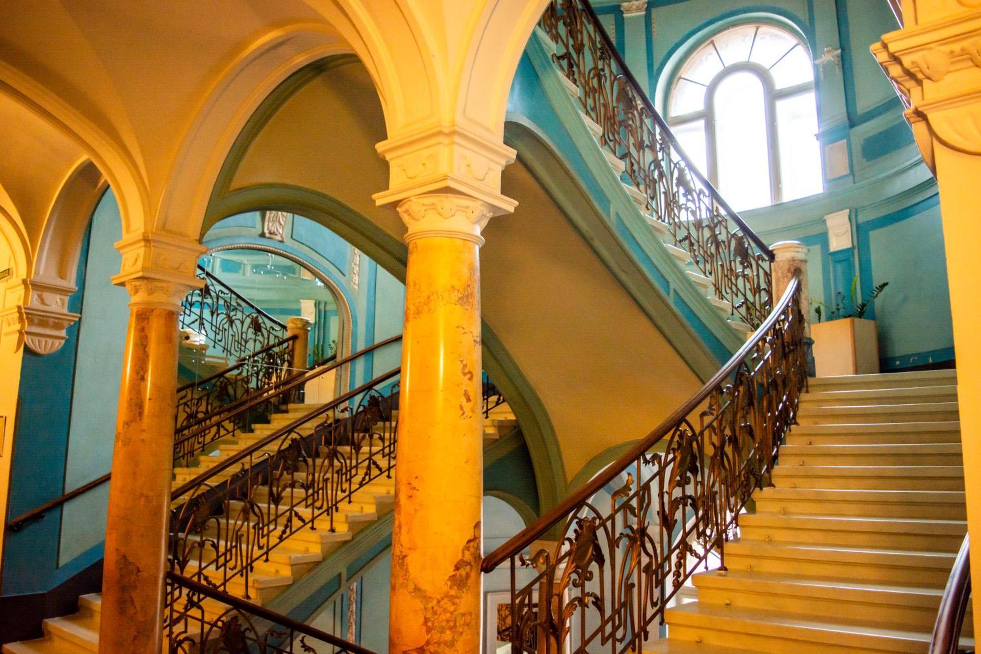 George Hotel Лвив Екстериор снимка