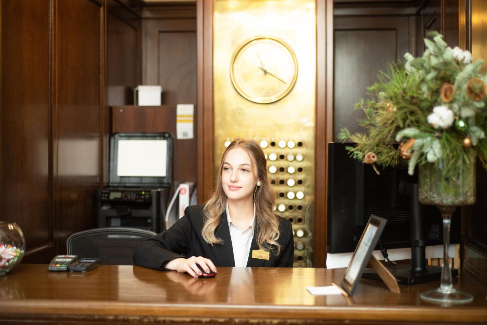 George Hotel Лвив Екстериор снимка