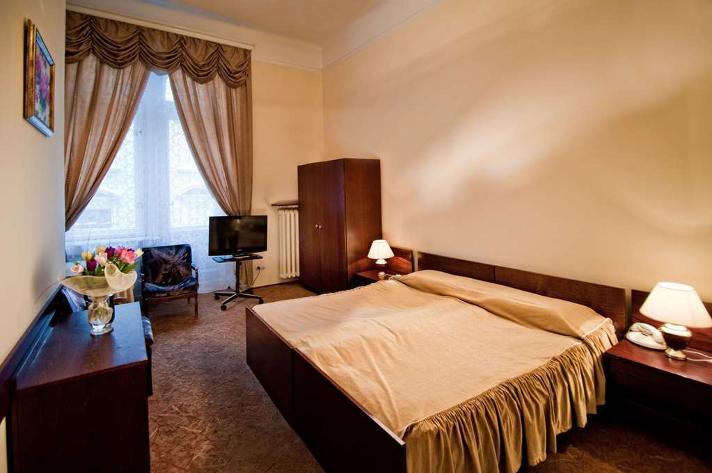 George Hotel Лвив Стая снимка