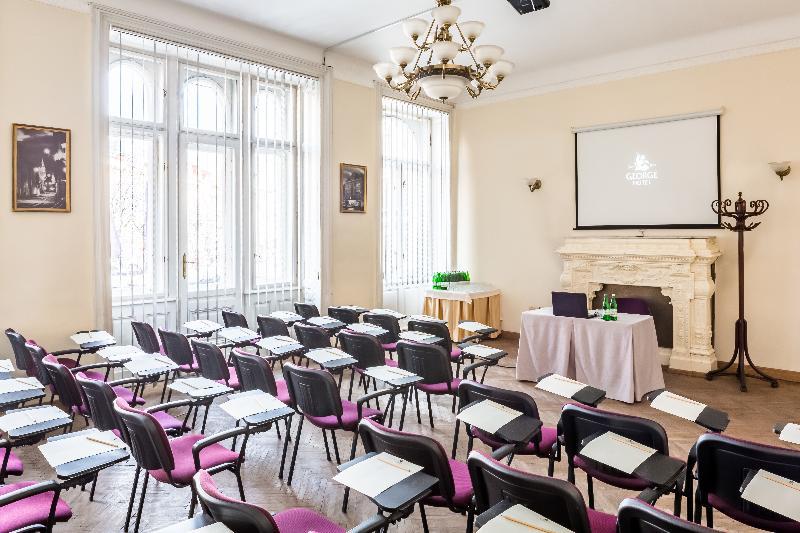 George Hotel Лвив Екстериор снимка